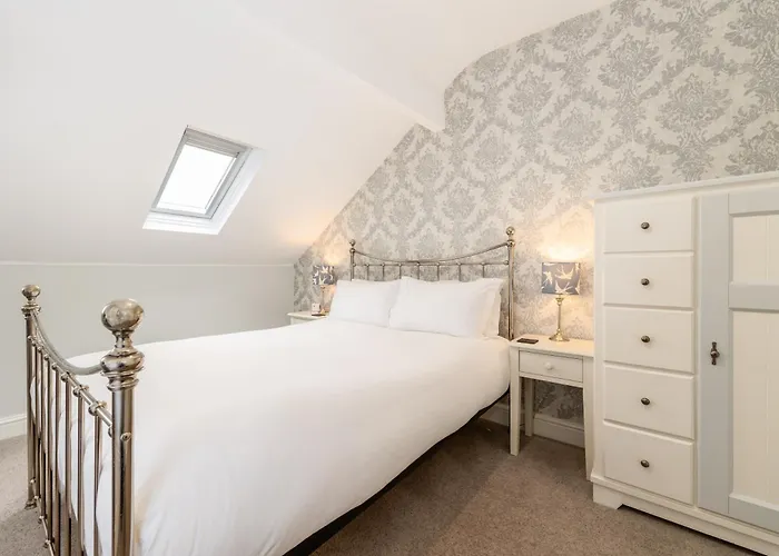 Cragwood فندق مبيت وإفطار 4*